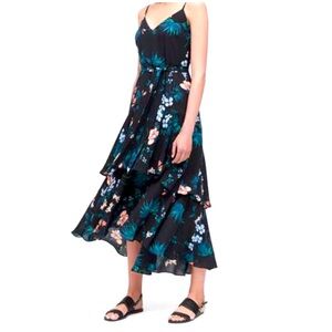 Flirty Ruffle-hemmed Tropical Dress Size 6